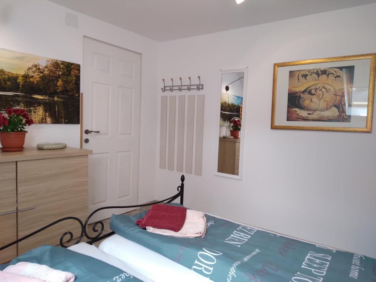 Raza Soarelui Apartament De Lux 소바타 외부 사진